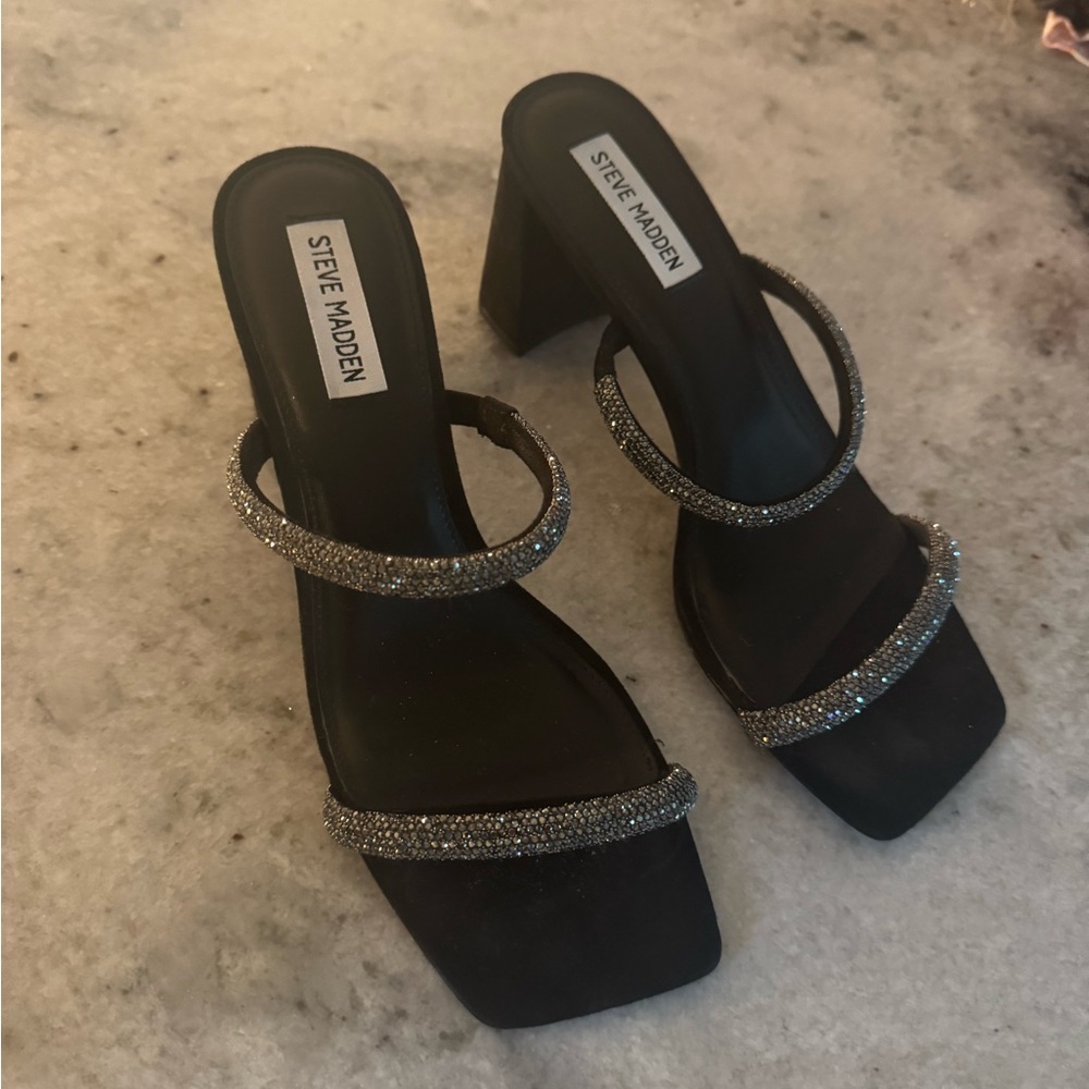 Steve Madden Black and Silver Glitter Heels
